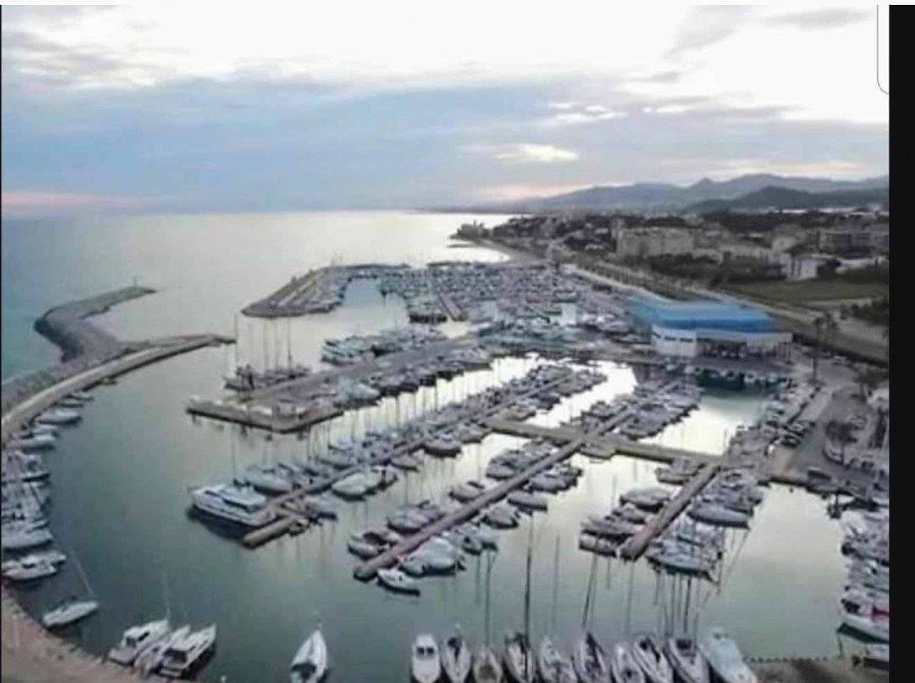 Apartment Llavaneres I سان أندريس دي يافانيراس المظهر الخارجي الصورة