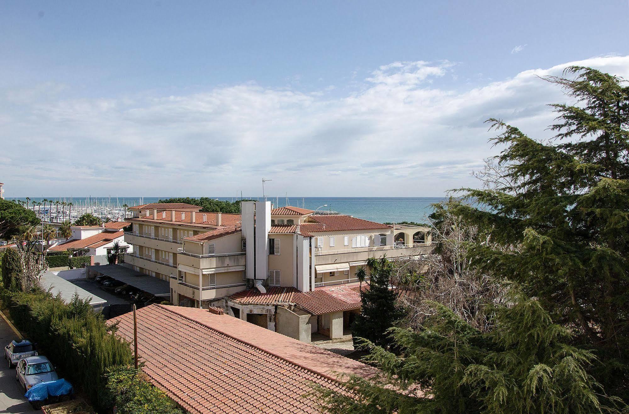 Apartment Llavaneres I سان أندريس دي يافانيراس المظهر الخارجي الصورة