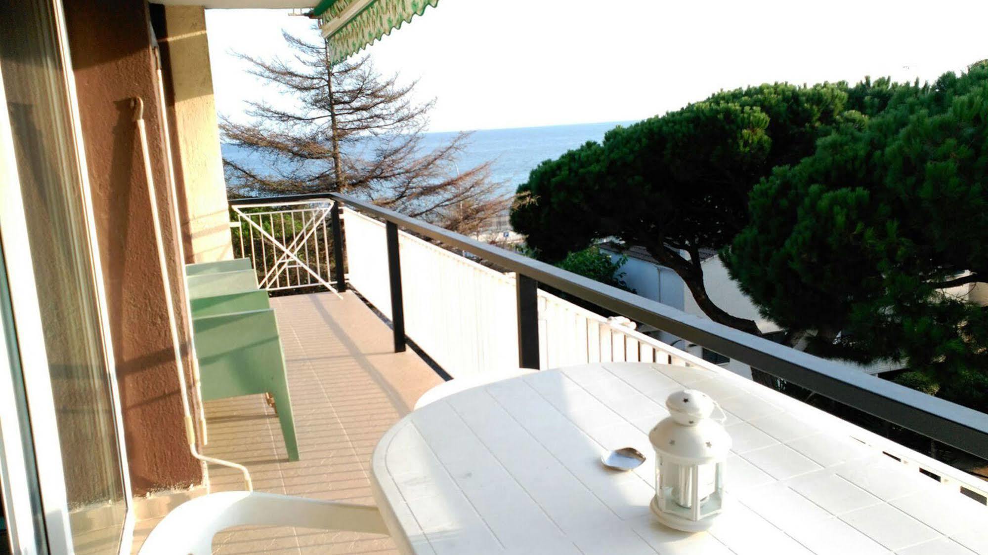 Apartment Llavaneres I سان أندريس دي يافانيراس المظهر الخارجي الصورة